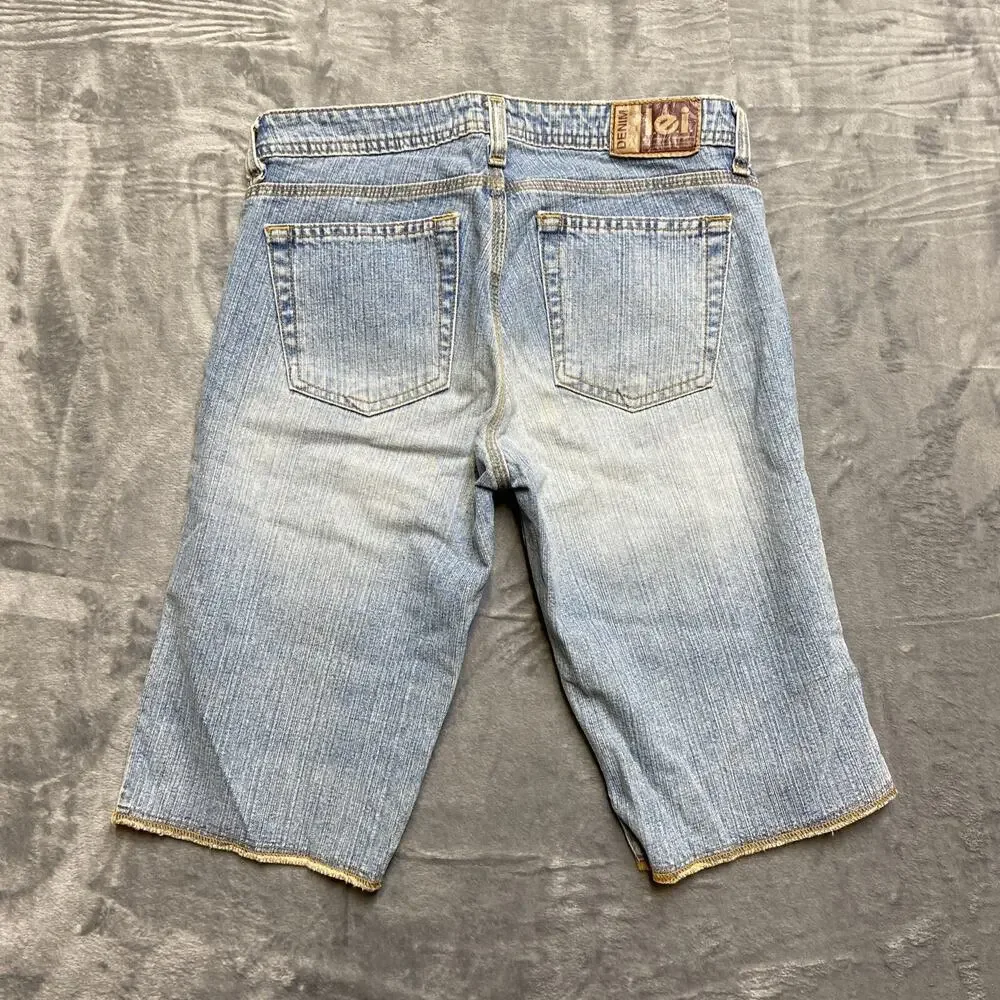 l.e.i. Faded Denim Shorts Women’s Size 1 Light Blue‎ Denim
